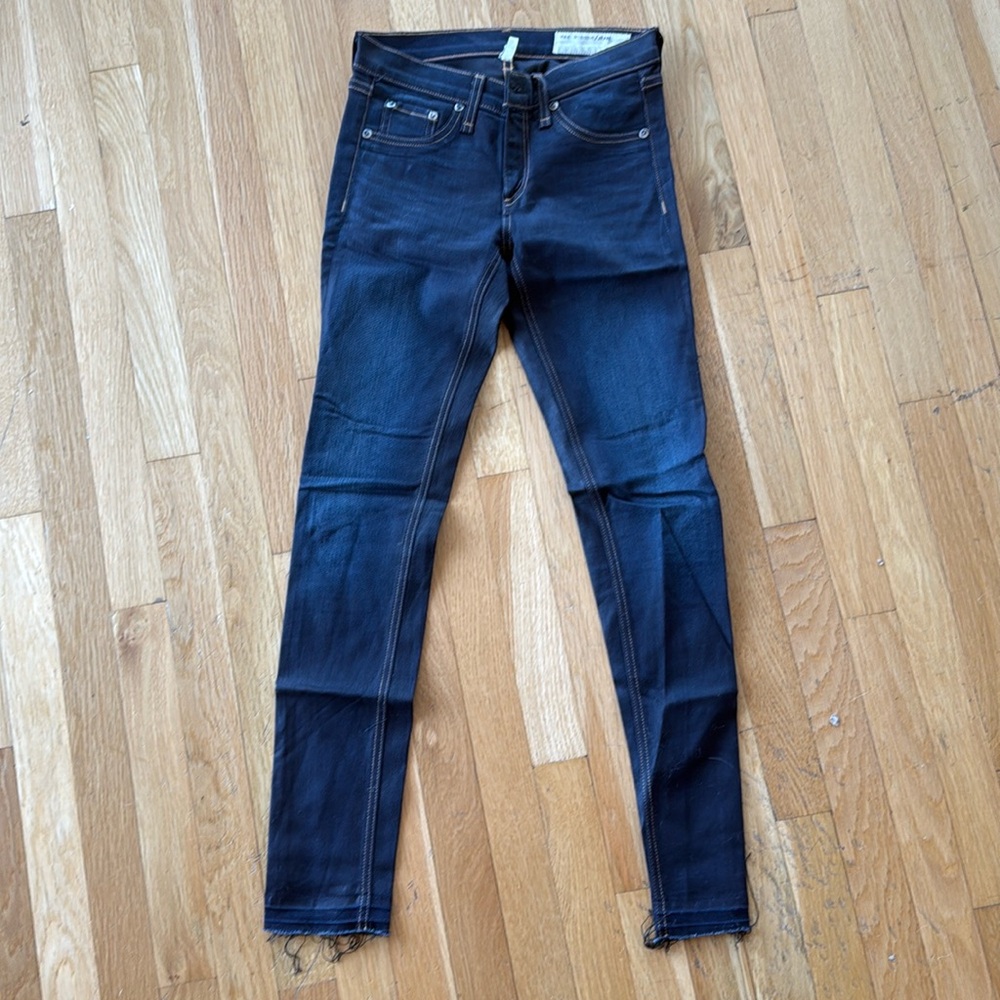 Rag & Bone dark skinny Jean size 26